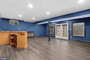 10317 Brittenford Dr, Vienna, VA 22182 - Photo 24