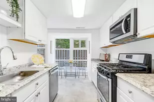 4447 Forest Glen Ct, Annandale, VA 22003 - Photo 12