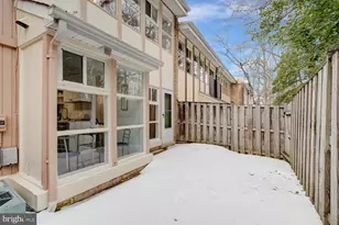 4447 Forest Glen Ct, Annandale, VA 22003 - Photo 36