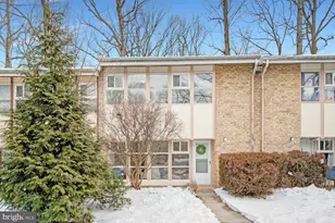 4447 Forest Glen Ct, Annandale, VA 22003 - Photo 2