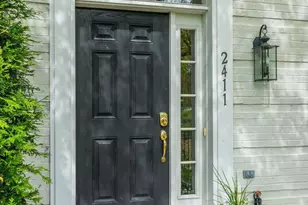 2411 Huntington Park Dr, Alexandria, VA 22303 - Photo 2