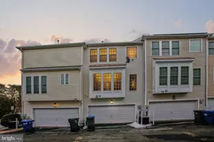 2411 Huntington Park Dr, Alexandria, VA 22303 - Photo 36