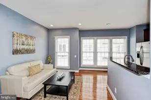 2411 Huntington Park Dr, Alexandria, VA 22303 - Photo 12