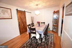 6901 Stoneybrooke Ln, Alexandria, VA 22306 - Photo 4