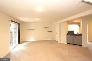 11956 Sentinel Point Ct, Reston, VA 20191 - Photo 18