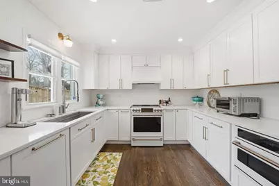 7321 Masonville Drive, Annandale, VA 22003 - Photo 4