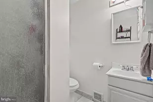 1828 Olmstead Dr, Falls Church, VA 22043 - Photo 18