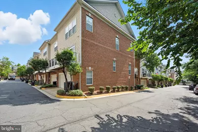 8015 Reserve Way, Vienna, VA 22182 - Photo 4