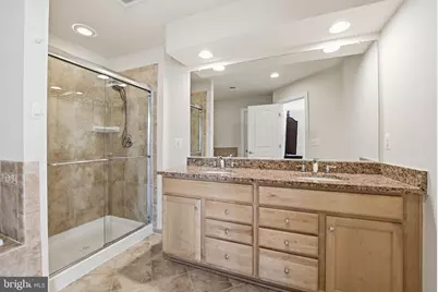 8015 Reserve Way, Vienna, VA 22182 - Photo 36