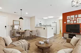 11328 Westbrook Mill Ln, Fairfax, VA 22030 - Photo 8