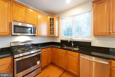 4631 Carisbrooke Lane, Fairfax, VA 22030 - Photo 18