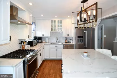 6819 Lavant Drive, Springfield, VA 22152 - Photo 8