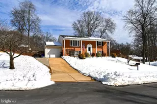 6819 Lavant Dr, Springfield, VA 22152 - Photo 1