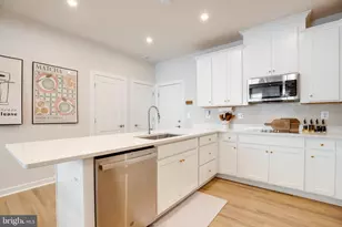 4614 Olivine Dr, Chantilly, VA 20151 - Photo 12