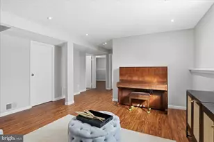 9404 Wrought Iron Ct, Fairfax, VA 22032 - Photo 22