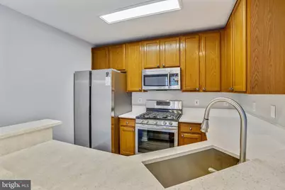 12631 Fair Crest Ct #303, Fairfax, VA 22033 - Photo 14