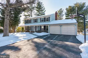 5610 Wood Thrush Ct, Fairfax, VA 22032 - Photo 2