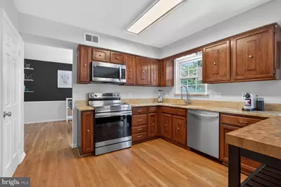 5610 Wood Thrush Court, Fairfax, VA 22032 - Photo 12