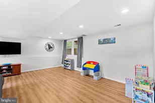 12747 Kinship Dr, Herndon, VA 20171 - Photo 40