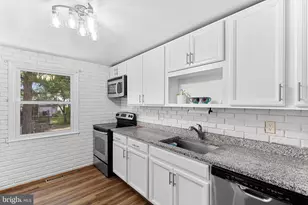 12747 Kinship Dr, Herndon, VA 20171 - Photo 16