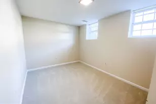 9628 Lindenbrook St, Fairfax, VA 22031 - Photo 18