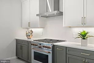 6336 Oak Ridge Dr, Alexandria, VA 22312 - Photo 18