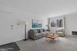 8000 Le Havre Pl, Falls Church, VA 22042 - Photo 4