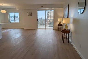 8340 Greensboro Dr, McLean, VA 22102 - Photo 4