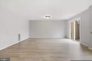 8209 Carrleigh Pkwy, Springfield, VA 22152 - Photo 26