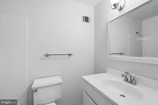 6001 Keble Dr, Alexandria, VA 22315 - Photo 30