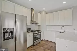 6340 Walking Ln, Alexandria, VA 22312 - Photo 22