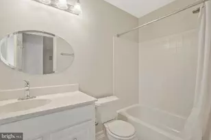 6340 Walking Ln, Alexandria, VA 22312 - Photo 10