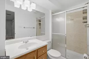 14187 Royal Oak Ln, Centreville, VA 20120 - Photo 16