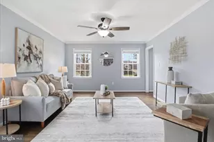 9712 Klimt Ct, Burke, VA 22015 - Photo 14