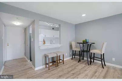 3100 S Manchester Street #909, Falls Church, VA 22044 - Photo 2