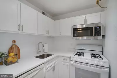 3100 S Manchester Street #909, Falls Church, VA 22044 - Photo 4