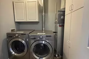 6012 Chestnut Hollow Ct, Centreville, VA 20121 - Photo 16