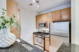 11770 Sunrise Valley Dr, Reston, VA 20191 - Photo 12