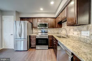 6515 Skylemar Trail, Centreville, VA 20121 - Photo 10