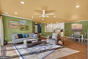 7703 Lafayette Forest Dr, Annandale, VA 22003 - Photo 12