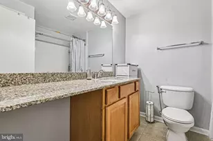 3179 Summit Square Dr, Oakton, VA 22124 - Photo 22