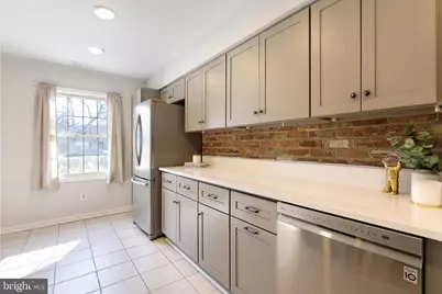 8218 Carrleigh Parkway #10, Springfield, VA 22152 - Photo 8