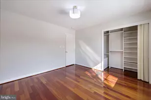 8218 Carrleigh Pkwy, Springfield, VA 22152 - Photo 14