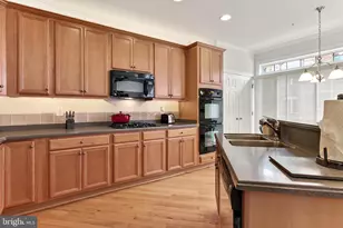 806 Grace St, Herndon, VA 20170 - Photo 32