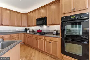 806 Grace St, Herndon, VA 20170 - Photo 30