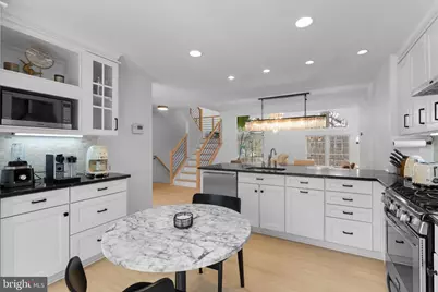 11433 Heritage Oak Court, Reston, VA 20194 - Photo 10