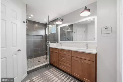 1433 Buena Vista Avenue, McLean, VA 22101 - Photo 4