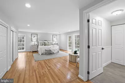 10225 Forest Lake Drive, Great Falls, VA 22066 - Photo 32