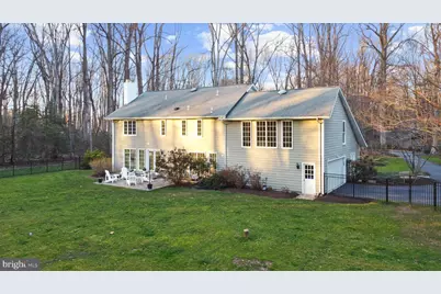 10225 Forest Lake Drive, Great Falls, VA 22066 - Photo 70