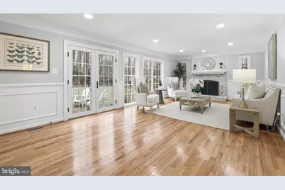 10225 Forest Lake Drive, Great Falls, VA 22066 - Photo 8